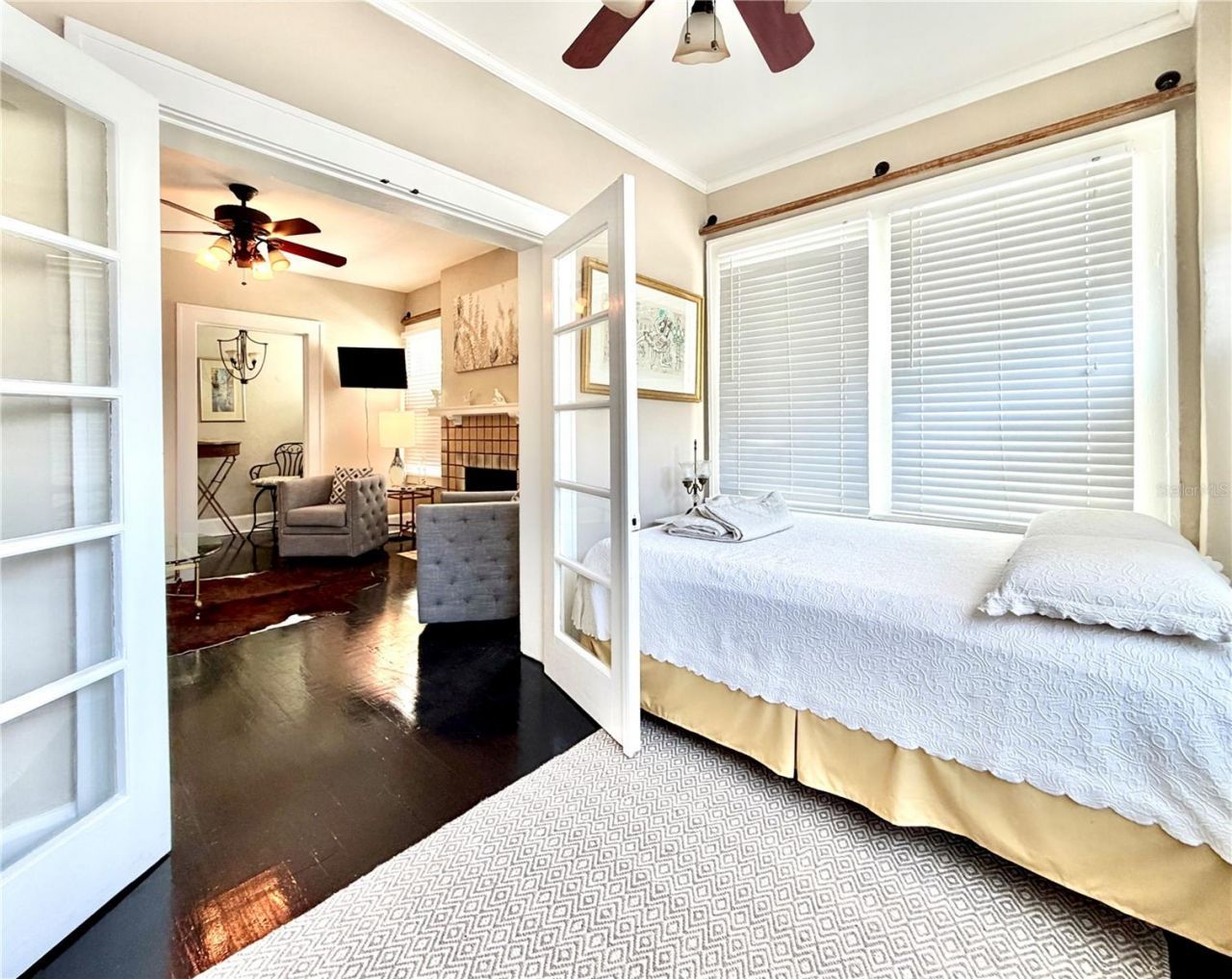 2014 Jackson Street N, Unit 2, Saint Petersburg, FL 33704 Photo