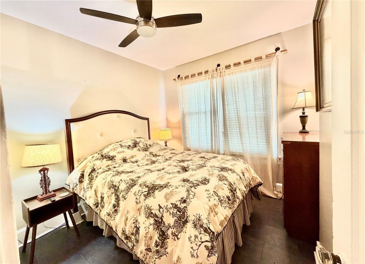 2014 Jackson Street N, Unit 2, Saint Petersburg, FL 33704 Photo