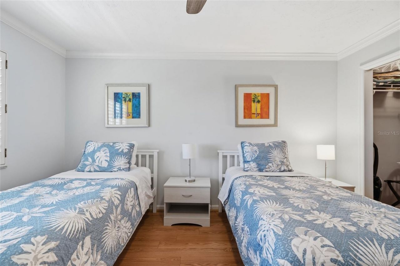 8977 Midnight Pass Road, Unit 519, Sarasota, FL 34242 Photo