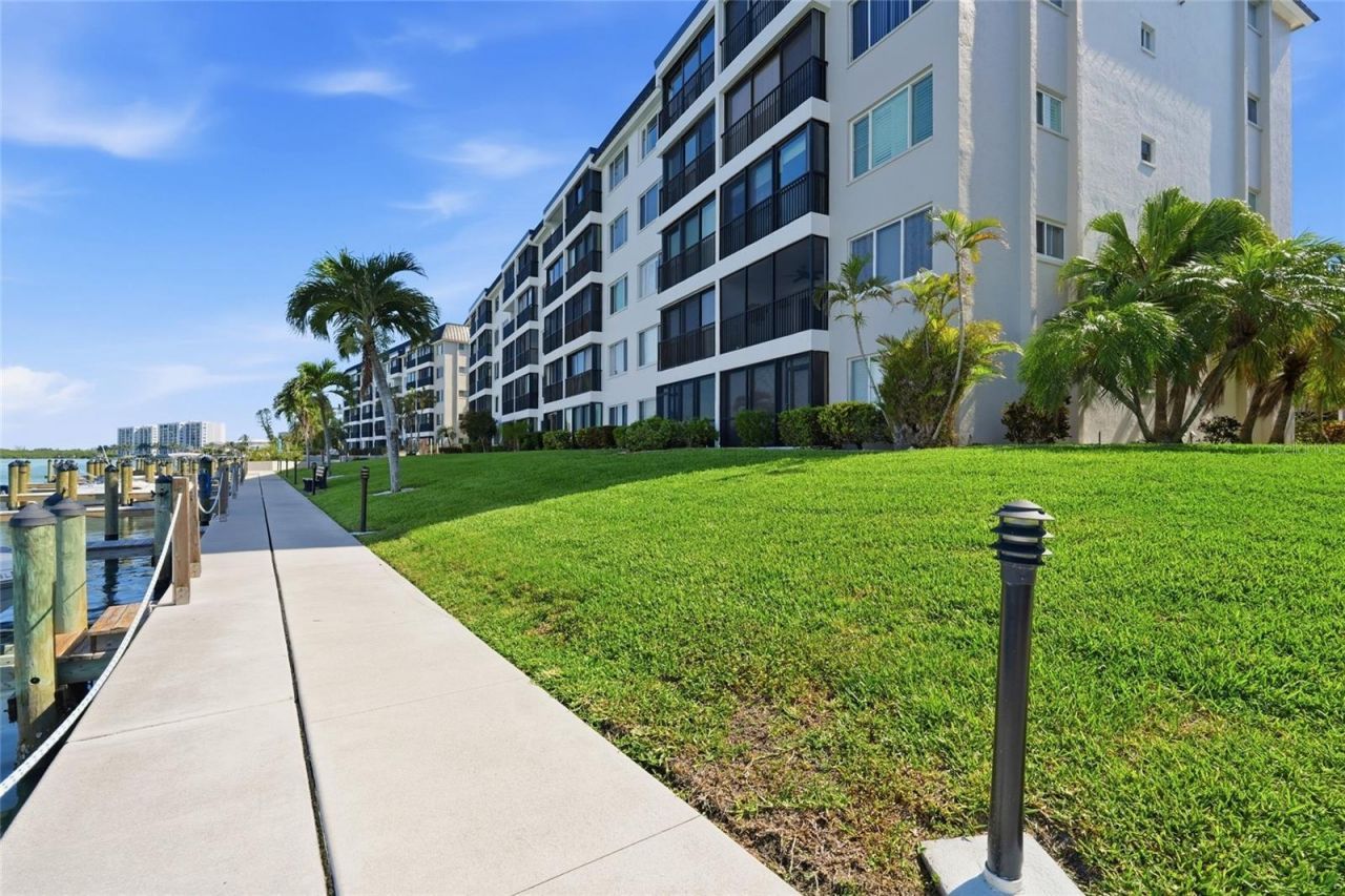 8977 Midnight Pass Road, Unit 519, Sarasota, FL 34242 Photo
