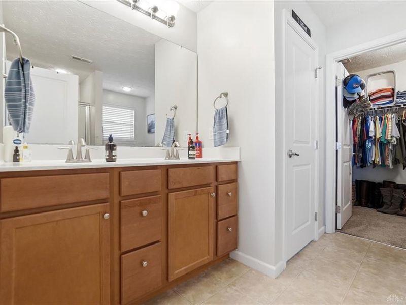 9415 Oak Brook Drive, Clearcreek Township, OH 45458 Photo 18
