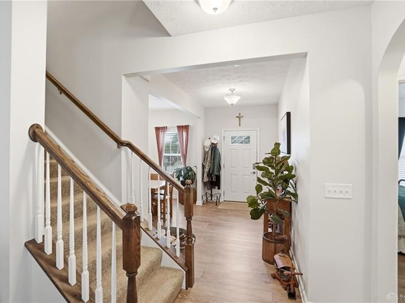 9415 Oak Brook Drive, Clearcreek Township, OH 45458 Photo 4