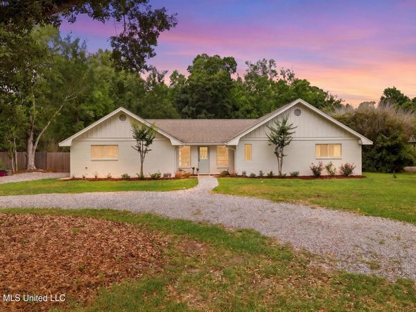 965 E Second Street, Pass Christian, MS 39571