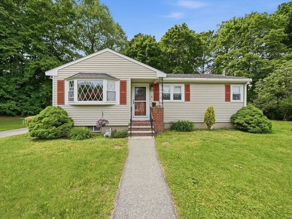 36 Ellis Street, Woburn, MA 01801