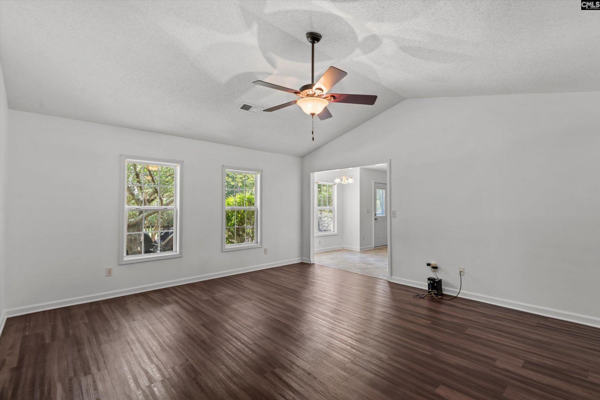 881 Bushberry Road  Photo 6
