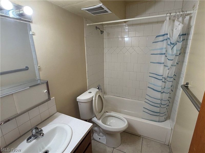 787 E Wilbeth Road, Unit 7, Akron, OH 44306 Photo 5