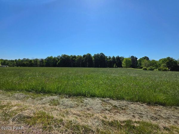 Stock Farm Road , Lake Ariel, PA 18436