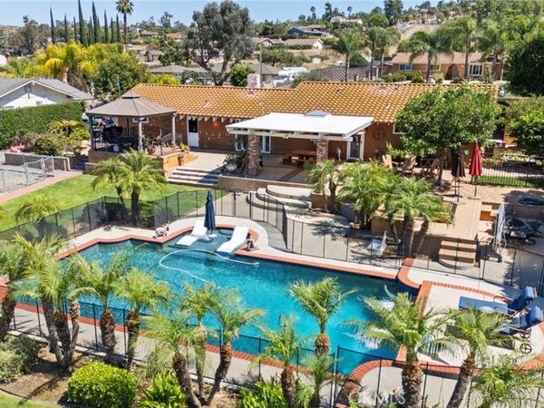 16520 Wagon Wheel Drive , Riverside, CA 92506