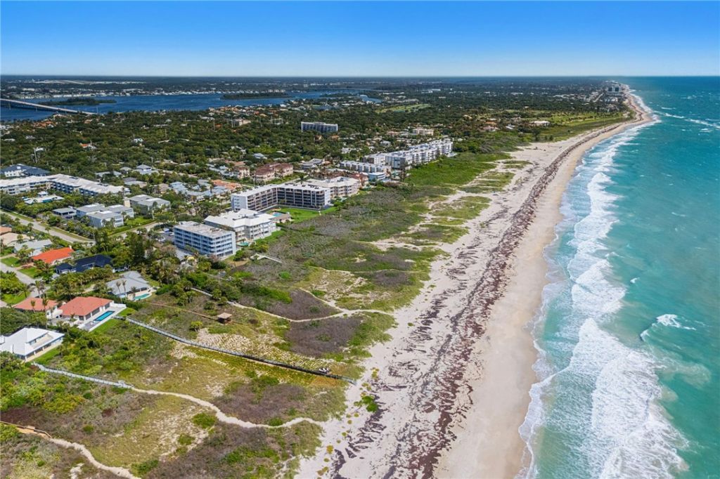 906 Jasmine Lane, Vero Beach, FL 32963 Photo