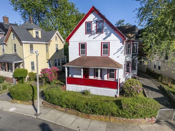 10 Waterlow St, Boston, MA 02121