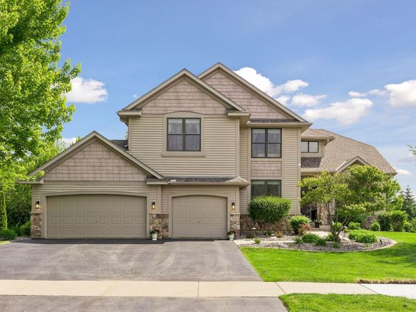 7638 Ridgeview Way , Chanhassen, MN 55317