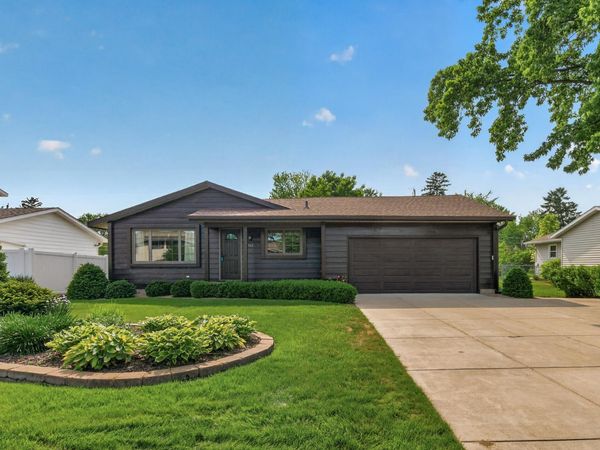 1112 Lyn Way, Hastings, MN 55033