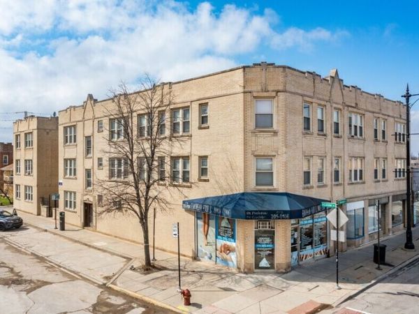 5503 W Belmont Avenue , Unit 2F, Chicago, IL 60641