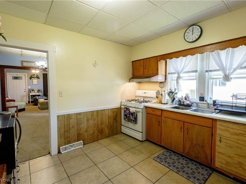 153/155 W Lisbon Street, Waynesburg, OH 44688 Photo 7
