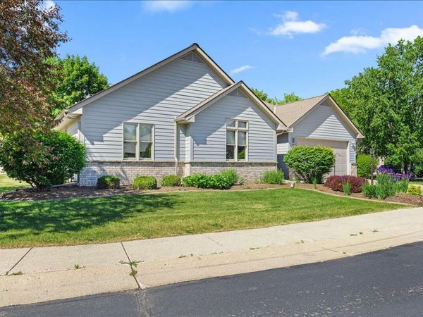 1320 West Heights COURT, West Bend, WI 53095