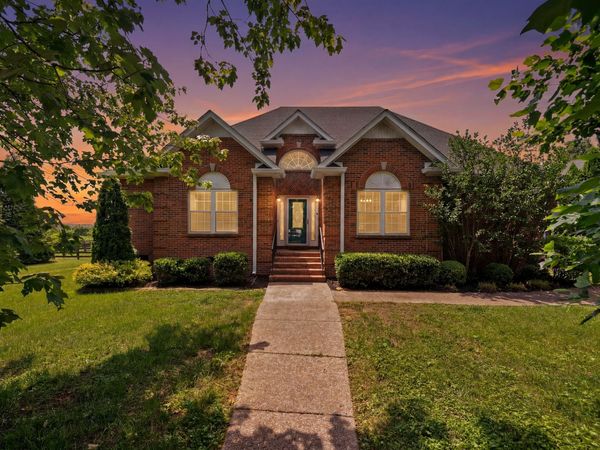 2801 Stacey St, Thompsons Station, TN 37179