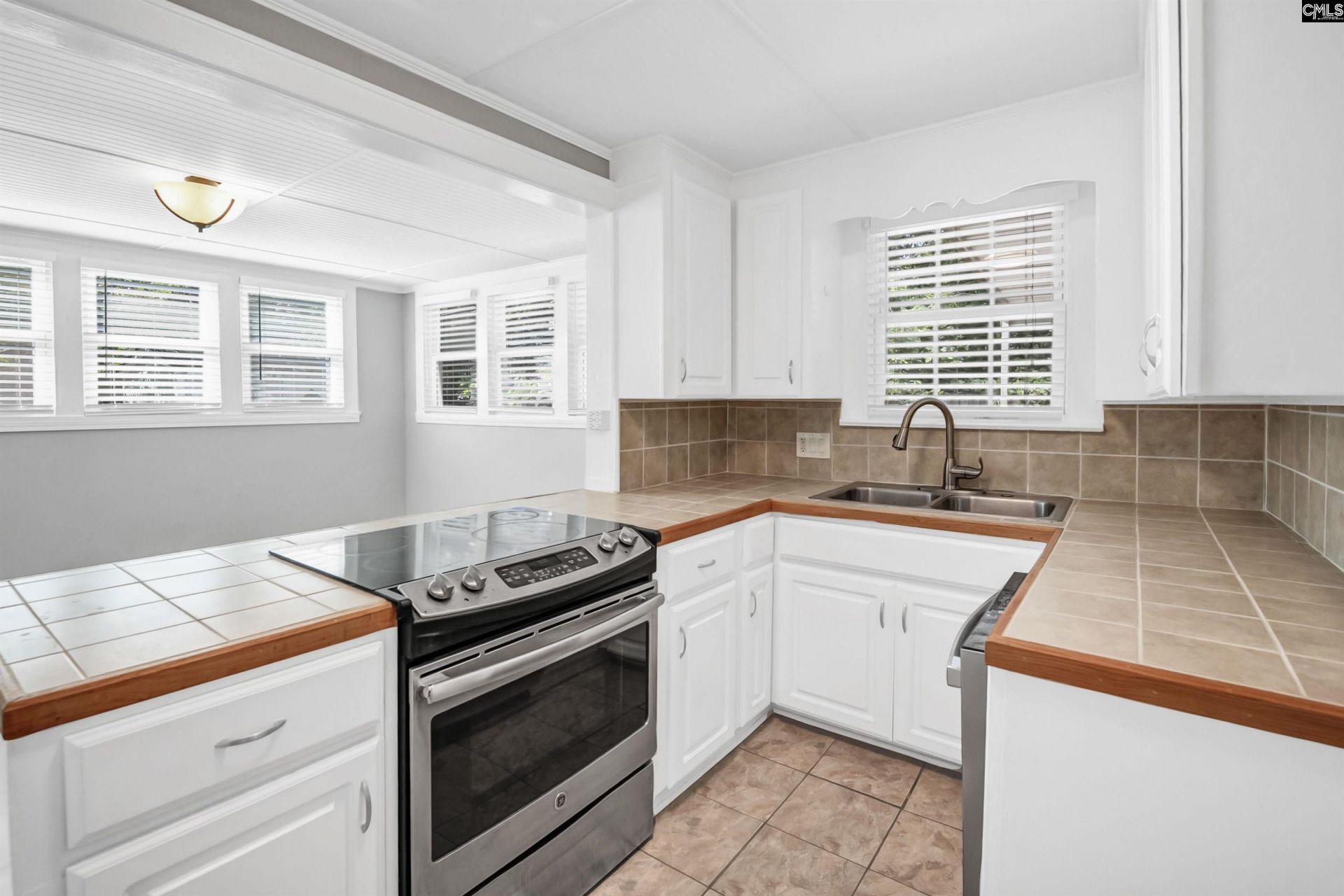702 Buckingham Road Photo 20