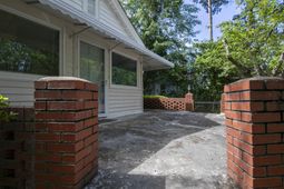 702 Buckingham Road photo 4