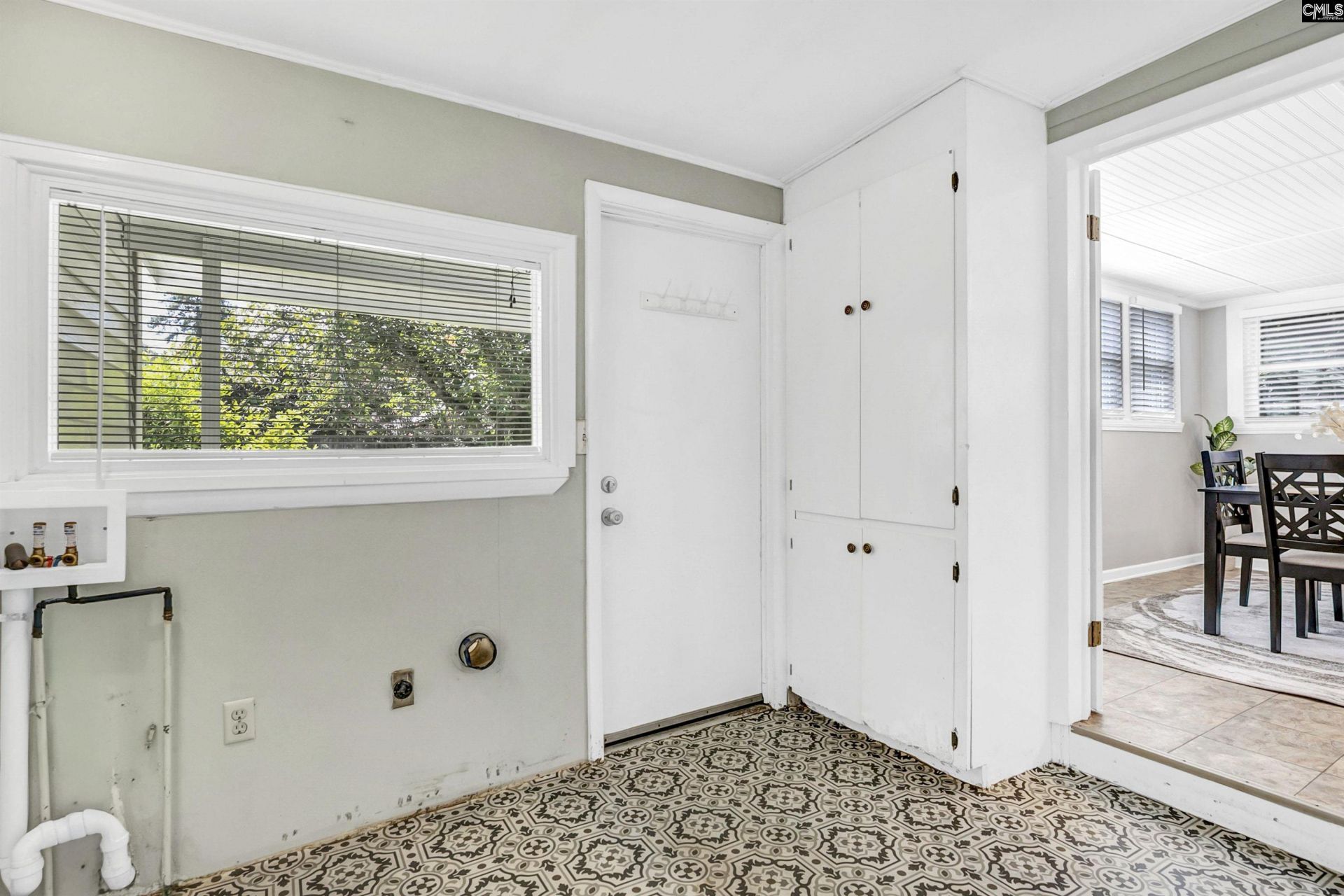 702 Buckingham Road Photo 46