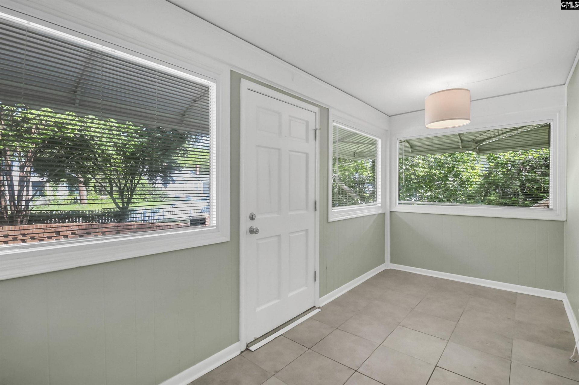 702 Buckingham Road Photo 6