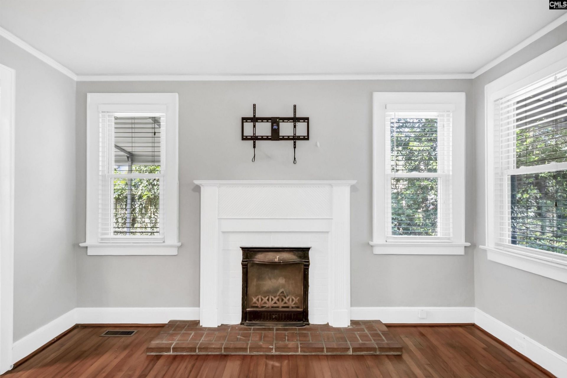 702 Buckingham Road  Photo 9