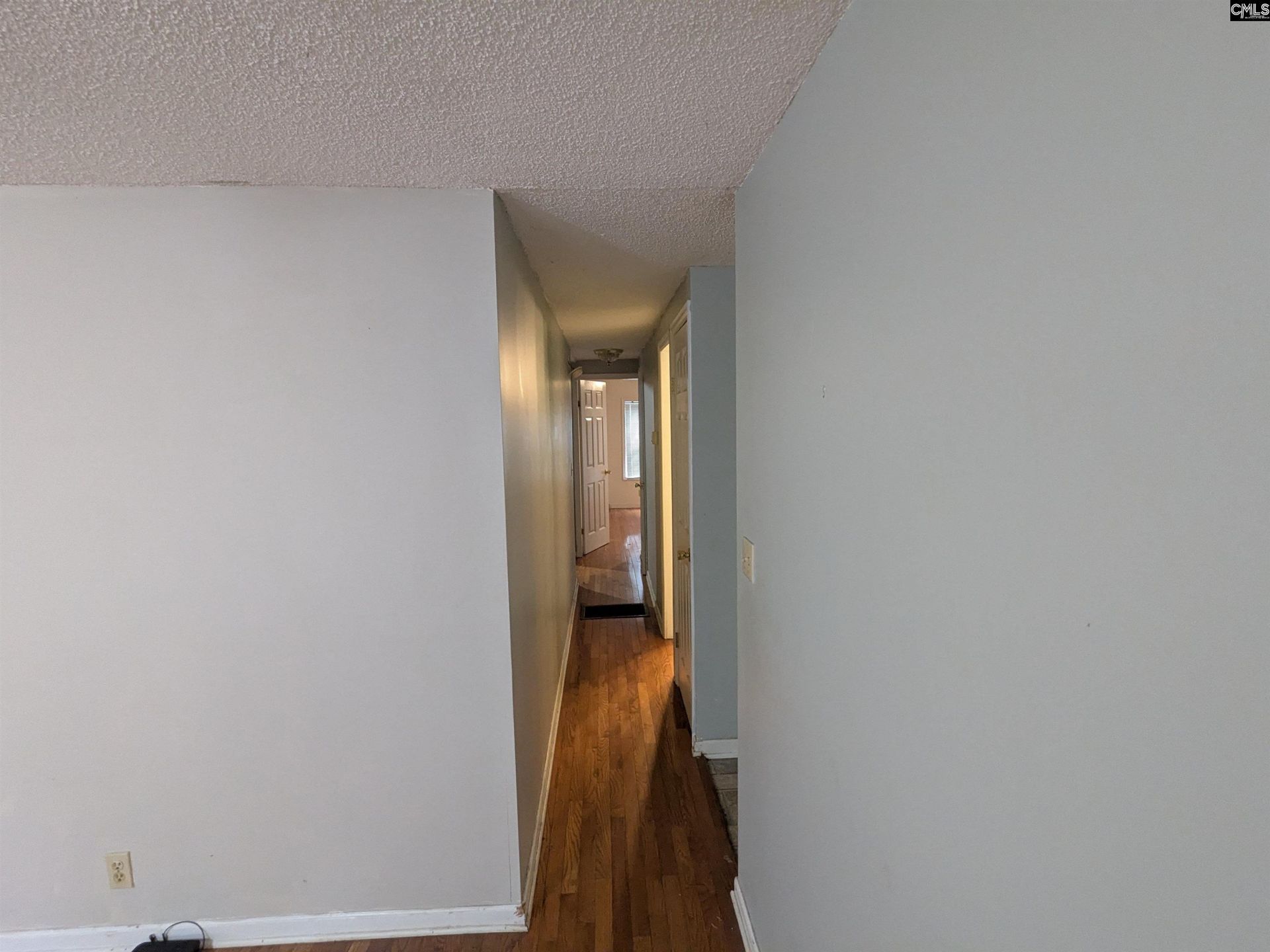 1019 Newberry Road Photo 7