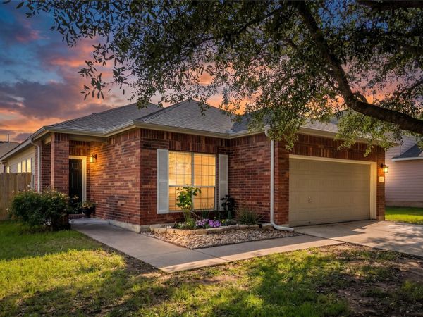1015 Hondo LN , Hutto, TX 78634