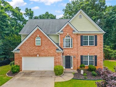 6459 Millstone Cove Drive, Flowery Branch, GA 30542