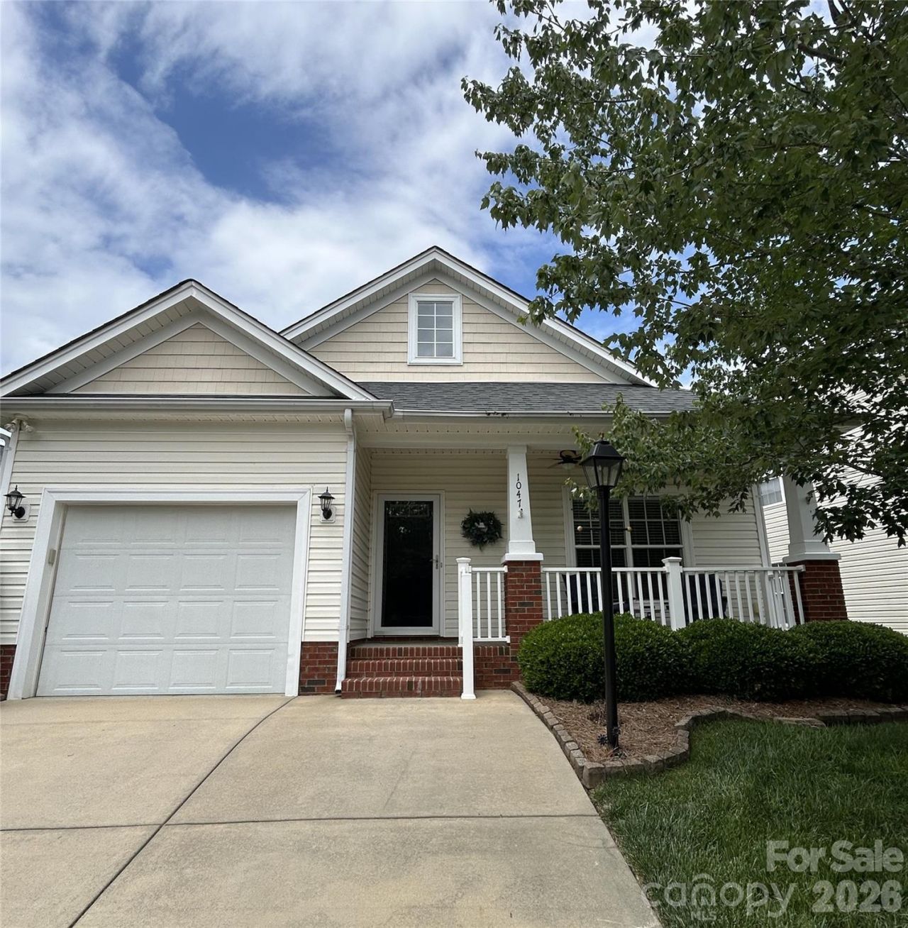 1047 Curry Way , Matthews, NC 28104 Main Photo