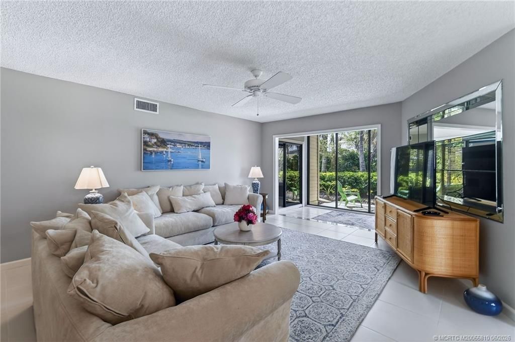 5152 SE Club Way, Unit 104, Stuart, FL 34997 Photo