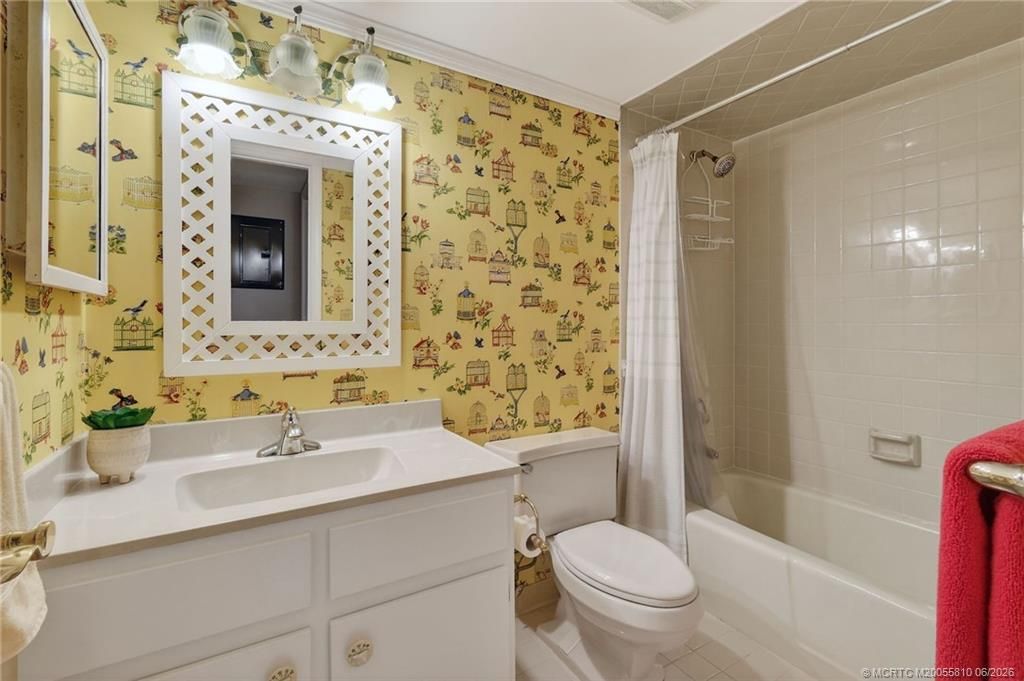 5152 SE Club Way, Unit 104, Stuart, FL 34997 Photo