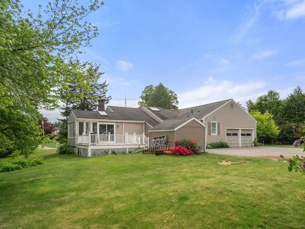 13 Henley Rd, Acton, MA 01720