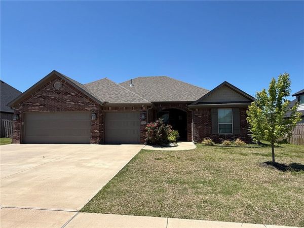 2105 Crandall Road , Pea Ridge, AR 72751