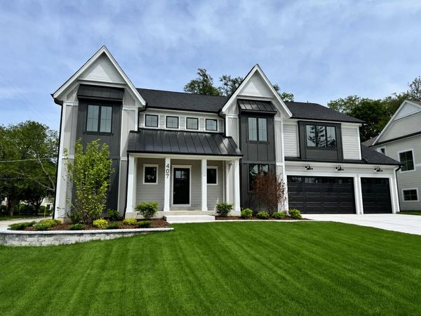 407 S Pine Avenue , Arlington Heights, IL 60005