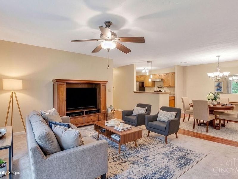120 Carrington Lane, Unit 102, Loveland, OH 45140 Photo 2