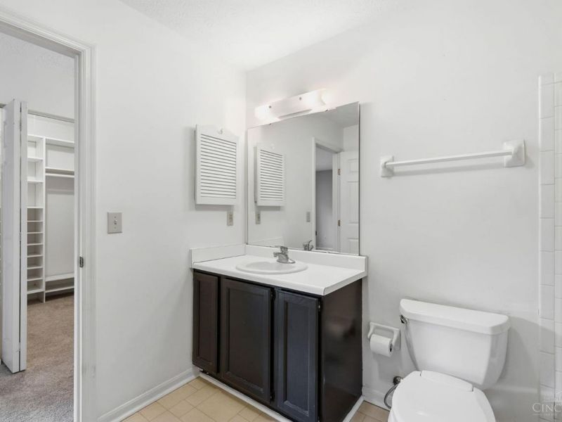 5608 Brooks Holding, Unit 72, Miami Twp, OH 45150 Photo 24