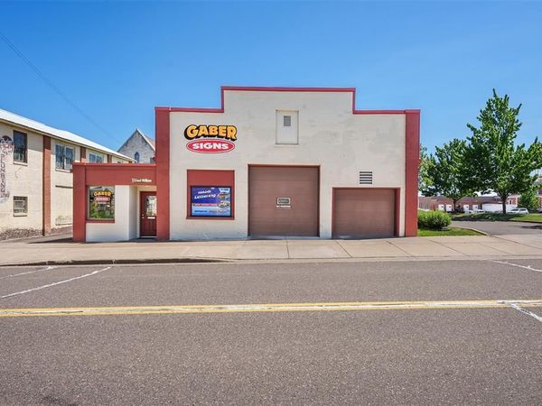 33 E Willow Street, Chippewa Falls, WI 54729