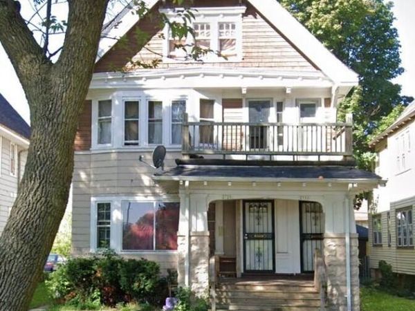 2729 N 36th St, Milwaukee, WI 53210