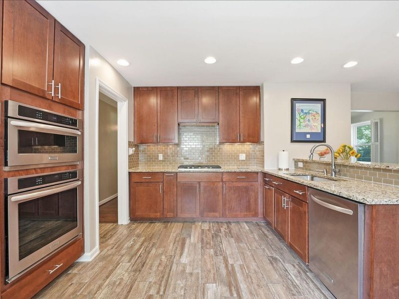 66 S Roosevelt Avenue, Bexley, OH 43209 Photo 9
