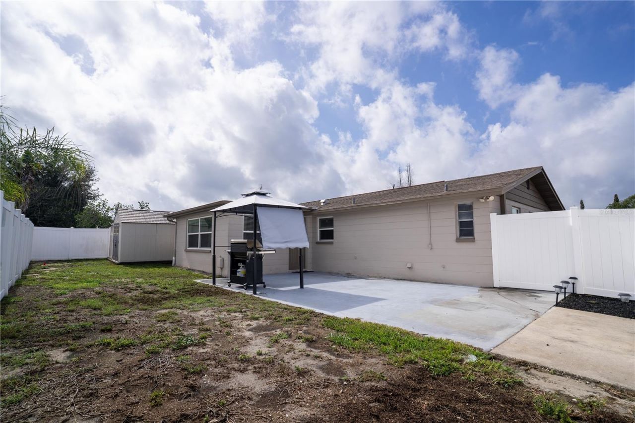 7715 Foxbloom Drive, Port Richey, FL 34668 Photo