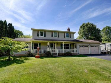 24 Trefoil Lane, Brockport, NY 14420
