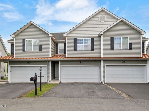14 Amalia Lane, Rensselaer, NY 12144