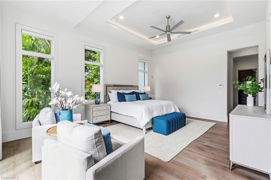 541 Whispering Pine Ct, Naples, FL 34103 Photo