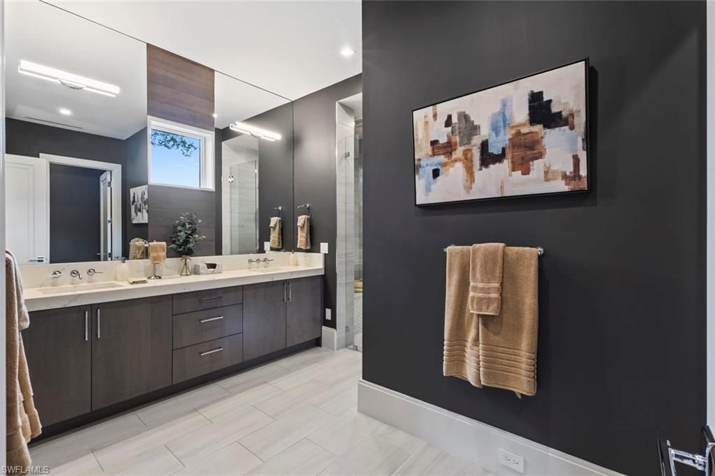 541 Whispering Pine Ct, Naples, FL 34103 Photo