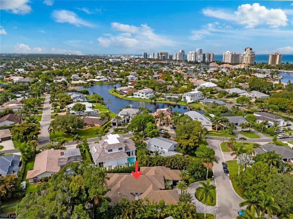 541 Whispering Pine Ct, Naples, FL 34103 Photo