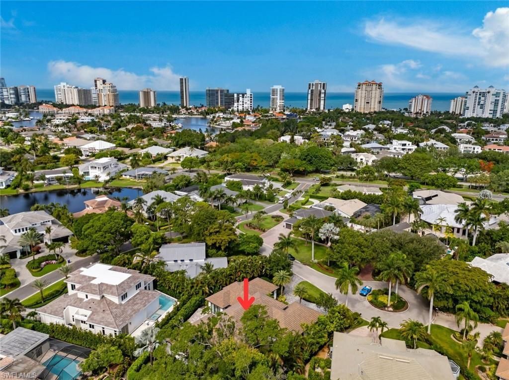 541 Whispering Pine Ct, Naples, FL 34103 Photo