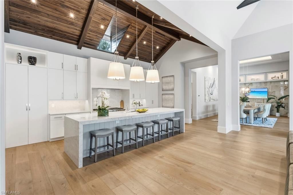 541 Whispering Pine Ct, Naples, FL 34103 Photo