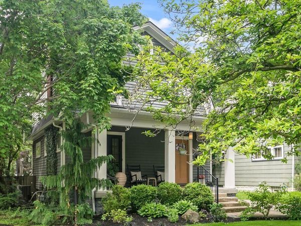 122 E Dunedin Road, Columbus, OH 43214
