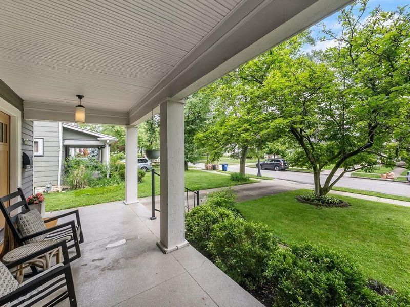 122 E Dunedin Road, Columbus, OH 43214 Photo 9