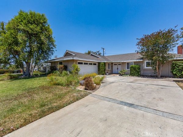 1065 El Mirador , Fullerton, CA 92835